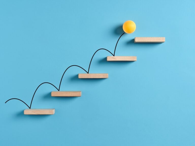 Try These Apps To Achieve Your 2024 New Year's Resolutions