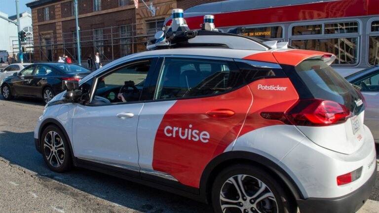 Gm's Cruise Robotaxis Are Returning To Phoenix — But People