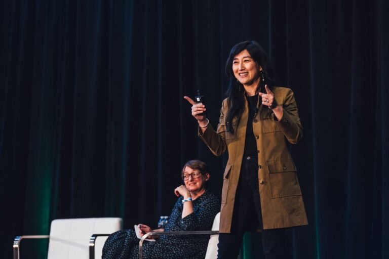 Sequoia's Jess Lee Explains How Early Stage Startups Can Recognize Product Market