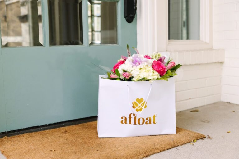 On Demand Gifting Startup Afloat Is Going Nationwide