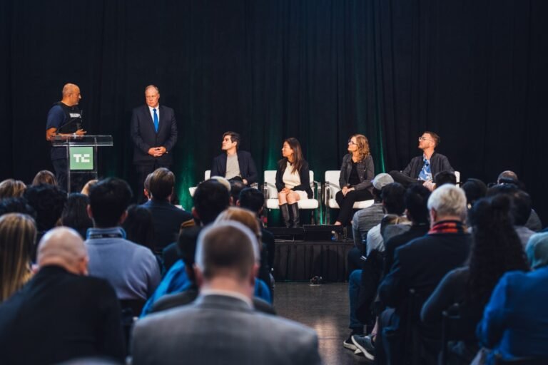 Countdown: 5 days left to save up to $ 320 at all stages Countdown: 5 Days Left To Save Up To $ 320