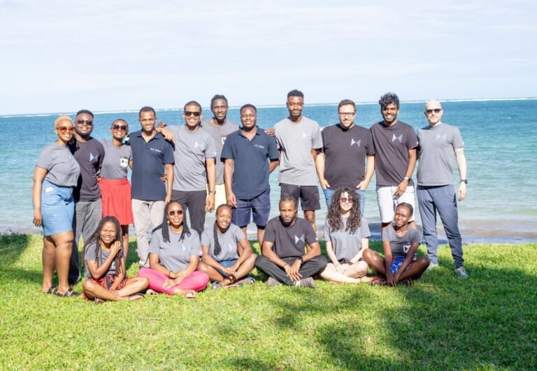 As Trade War Escalates, Therefore Inaugurates A 'consultant' To Help