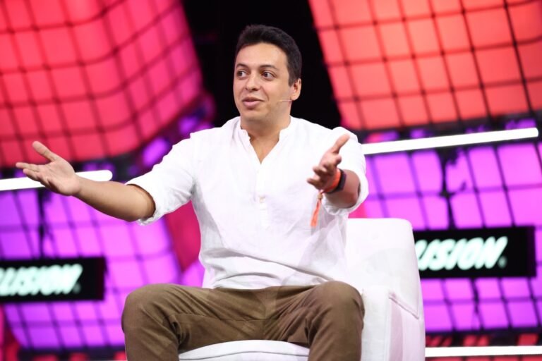 Deel Wants To Deliver The Agreements Relating To The Payment