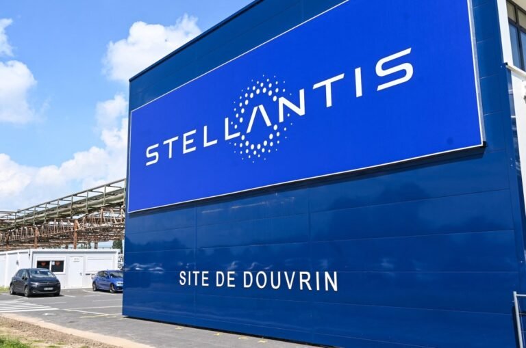 Stelantis Rotates On Google's Android As A Partnership With Amazon