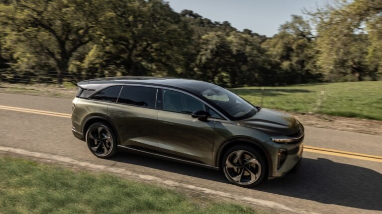 The Lucid Motors Suv That Deals With Early Hiccups, Says