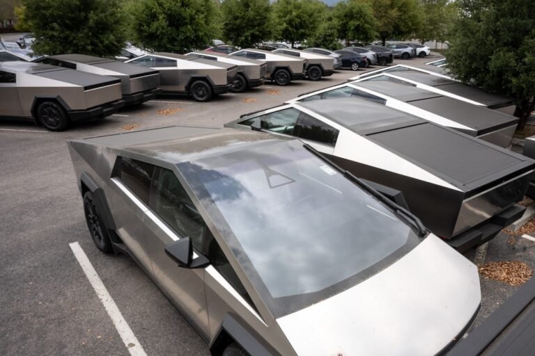 GMC Hummer EV exceeded the last quarter of Tesla Cybertruck Gmc Hummer Ev Exceeded The Last Quarter Of Tesla Cybertruck