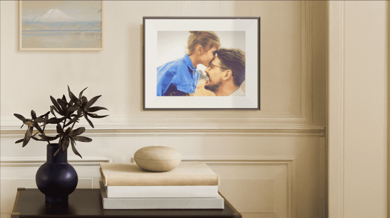 Aura introduces a $499 e-ink digital photo frame that lets you go wireless Aura Introduces A $499 E Ink Digital Photo Frame That Lets
