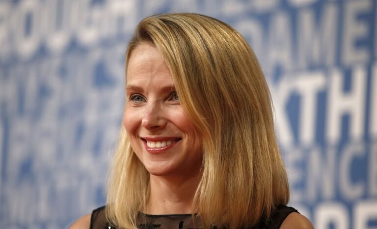Marissa Mayer's New Startup Dazzle Raises $8m Led By Forerunner's