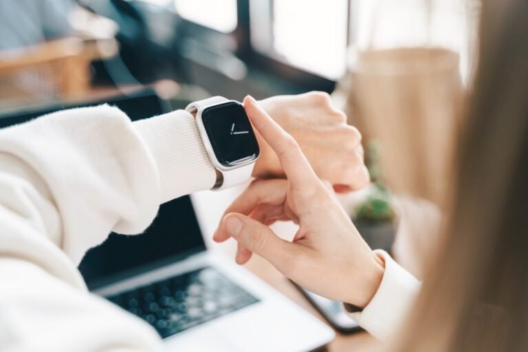 The Best Apple Watch Apps To Boost Your Productivity