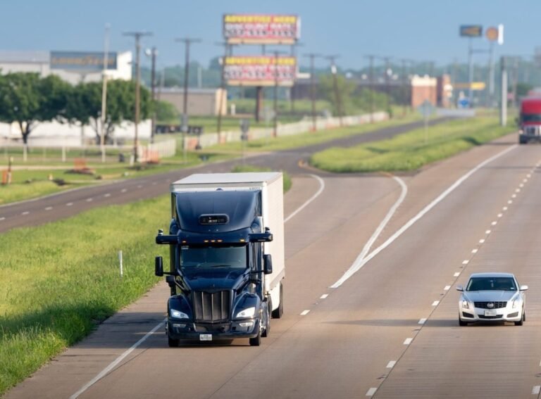 Aurora's Driverless Trucks Can Now Travel Longer Distances Faster Than