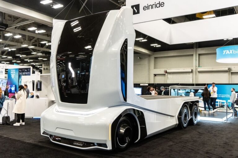 Self Driving Truck Startup Einride Raises $113m Pipe Ahead Of Public