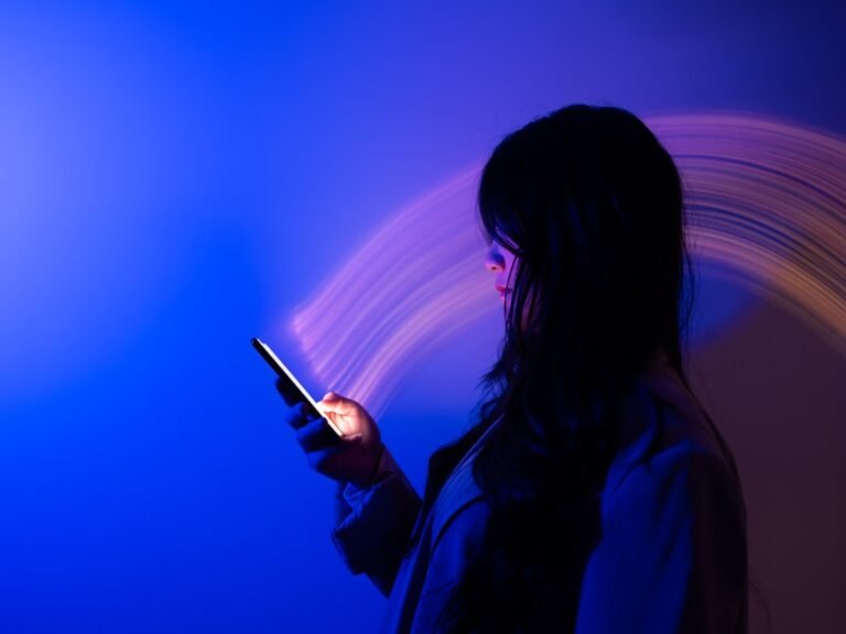 Apps That Distract You From The Endless Cycle Of Scrolling