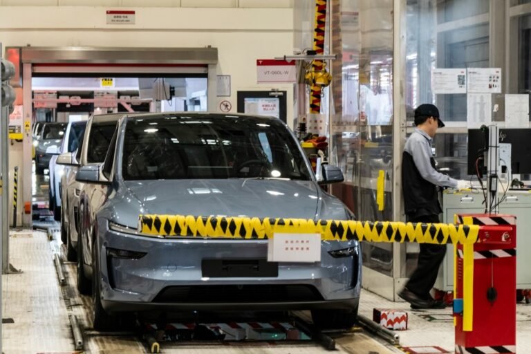 Tesla's Q1 Revenue Rises, Driven By Ev Sales And Fsd