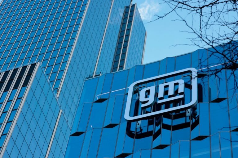Gm Just Laid Off Hundreds Of It Workers To Hire