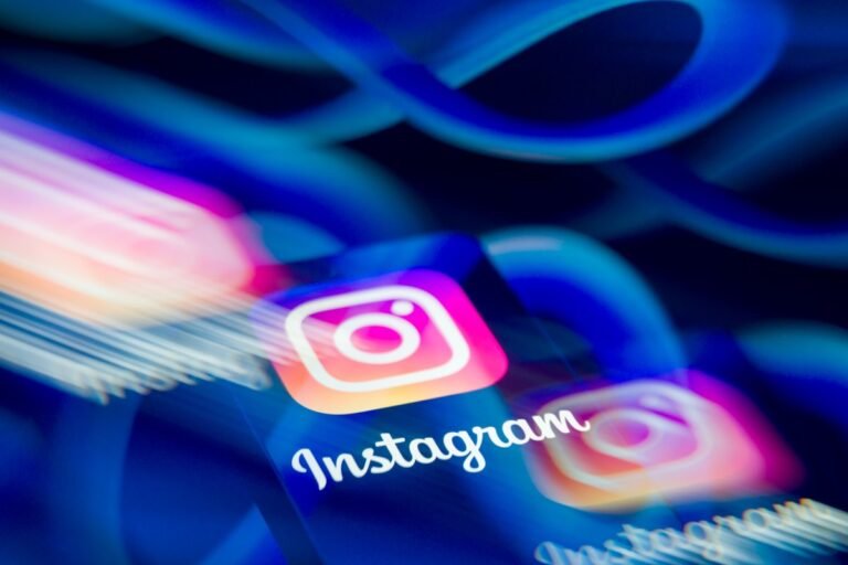 How To Disable Instagram's New Instants Feature And Recall Accidentally