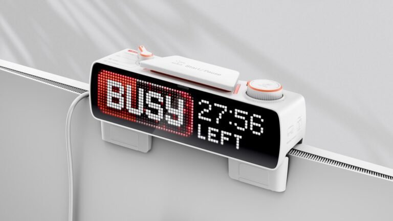 Flipper's New Busy Bar Is A Customizable Display For Productivity