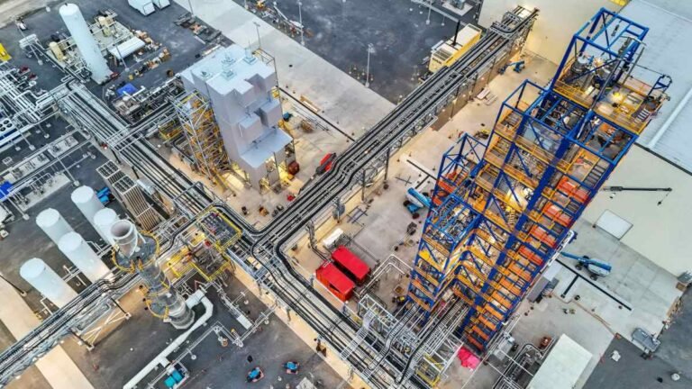 As EVs slow, Sila raises $300M to expand battery materials factory As Evs Slow, Sila Raises $300m To Expand Battery Materials