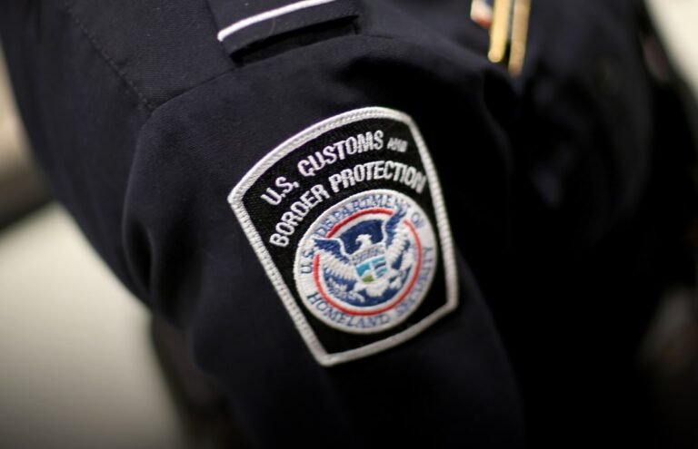Us Accuses American Of Allegedly Wiping His Phone Using A